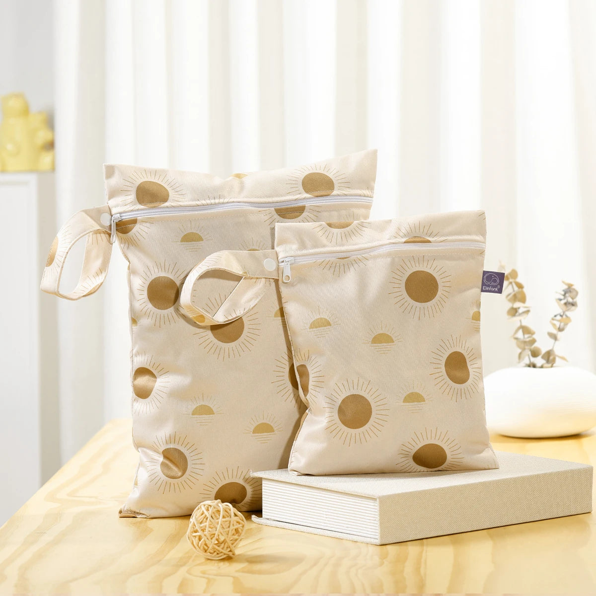 Sac à langer pour bébé pour cosmétiques, lingettes et accessoires 2 en 1, comme kit de soins pour bébé
